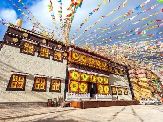 Tu viện Songzanlin - trung tâm Phật giáo quan trọng của Tây Tạng 
